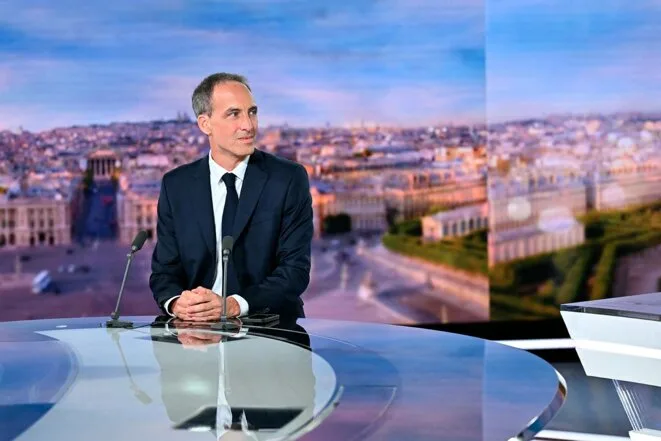 Raphaël Glucksmann lance sa campagne par le labyrinthe socialiste