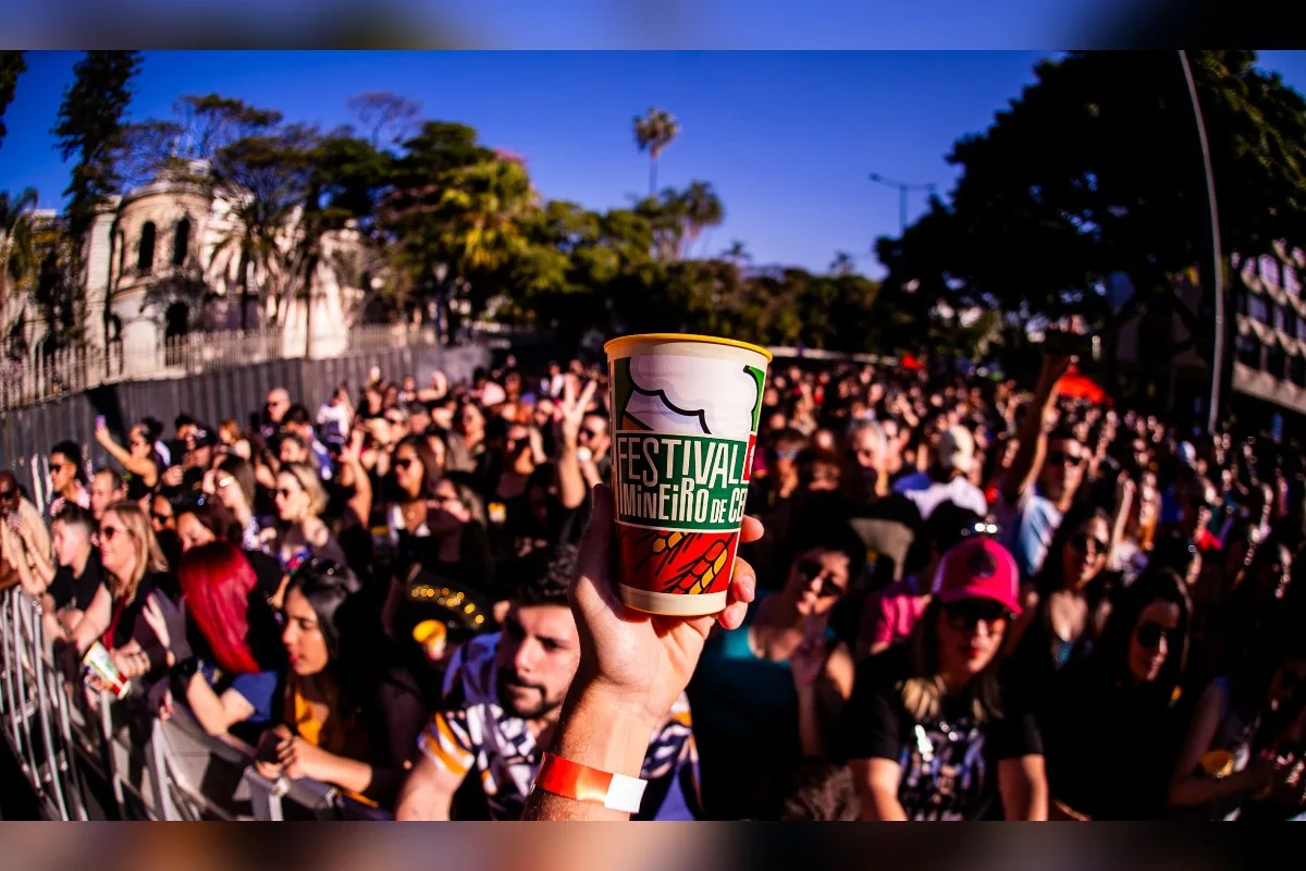 Festival Mineiro de Cerveja reúne Raimundos e mais de 30 rótulos em BH