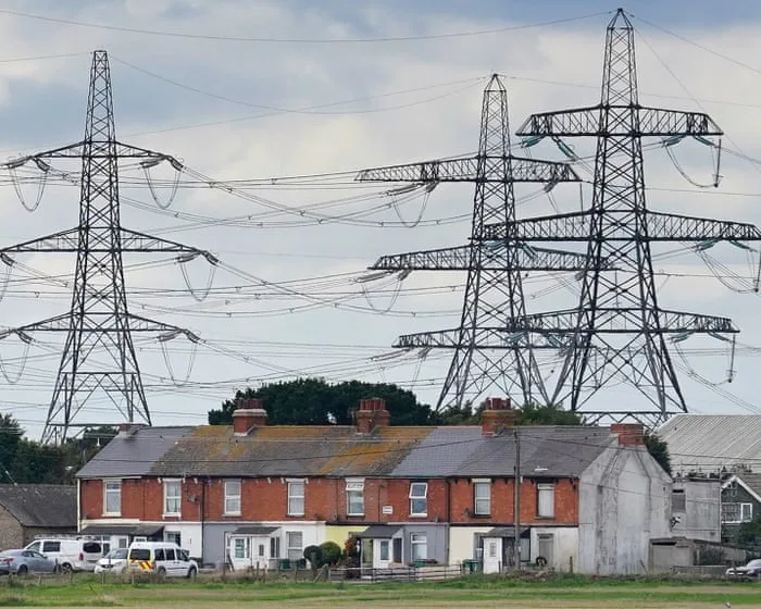 UK households have paid extra £13,961 on bills since 2021 amid soaring inflation, TUC says
