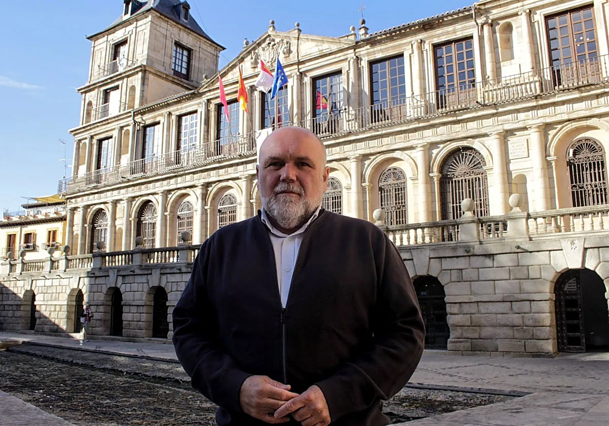 IU Toledo pide al alcalde retrasar a diciembre el encendido de las luces de Navidad