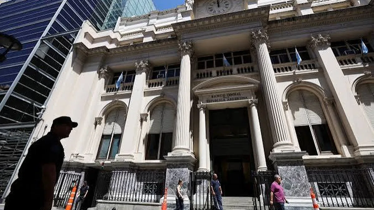 La persistencia de la demanda minorista: el desafío estructural del BCRA frente a la cobertura cambiaria