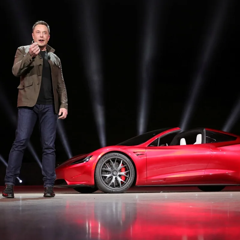 Actualité : “Vous aurez des voitures voilantes” : Tesla préparerait un Roadster capable de léviter cet été, Elon Musk relance le fantasme