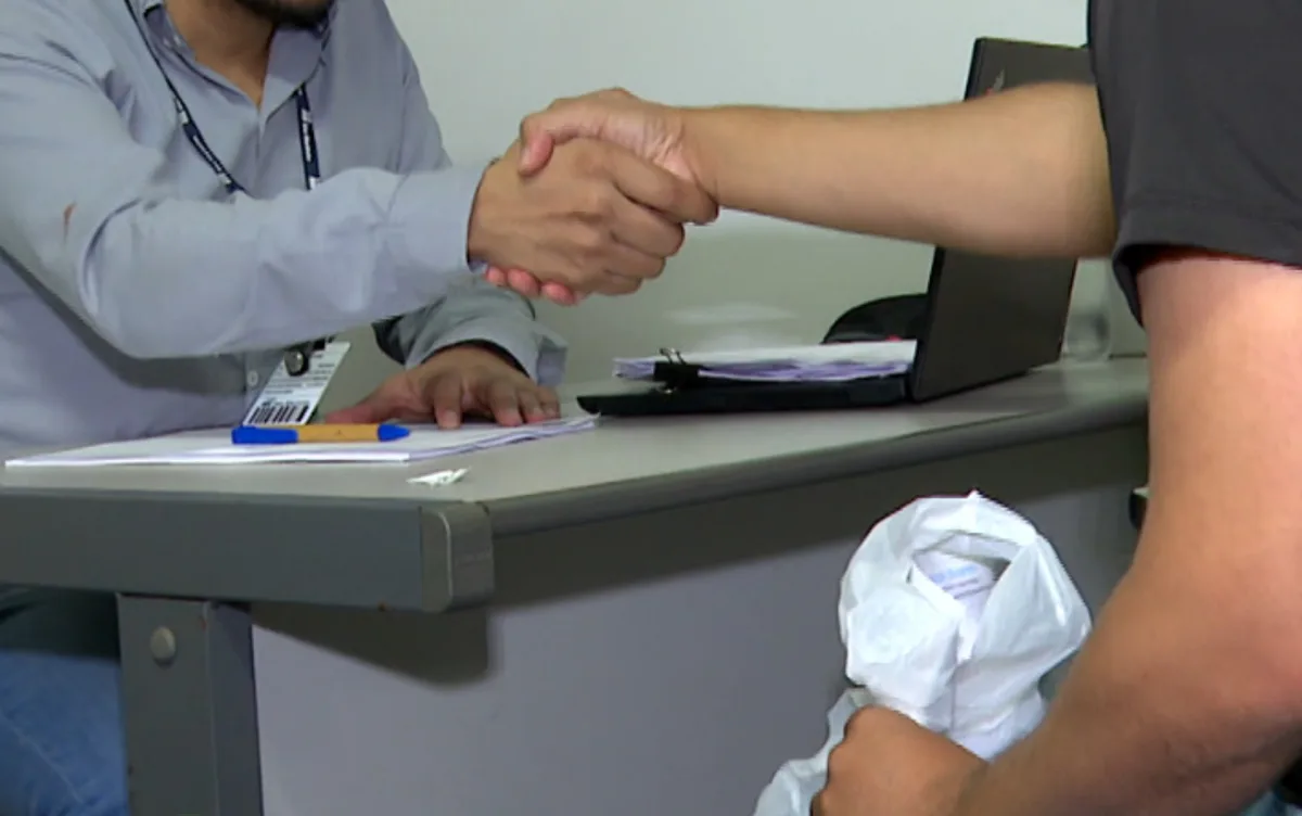 PAT de Guarujá oferece mais de 100 vagas de emprego; confira