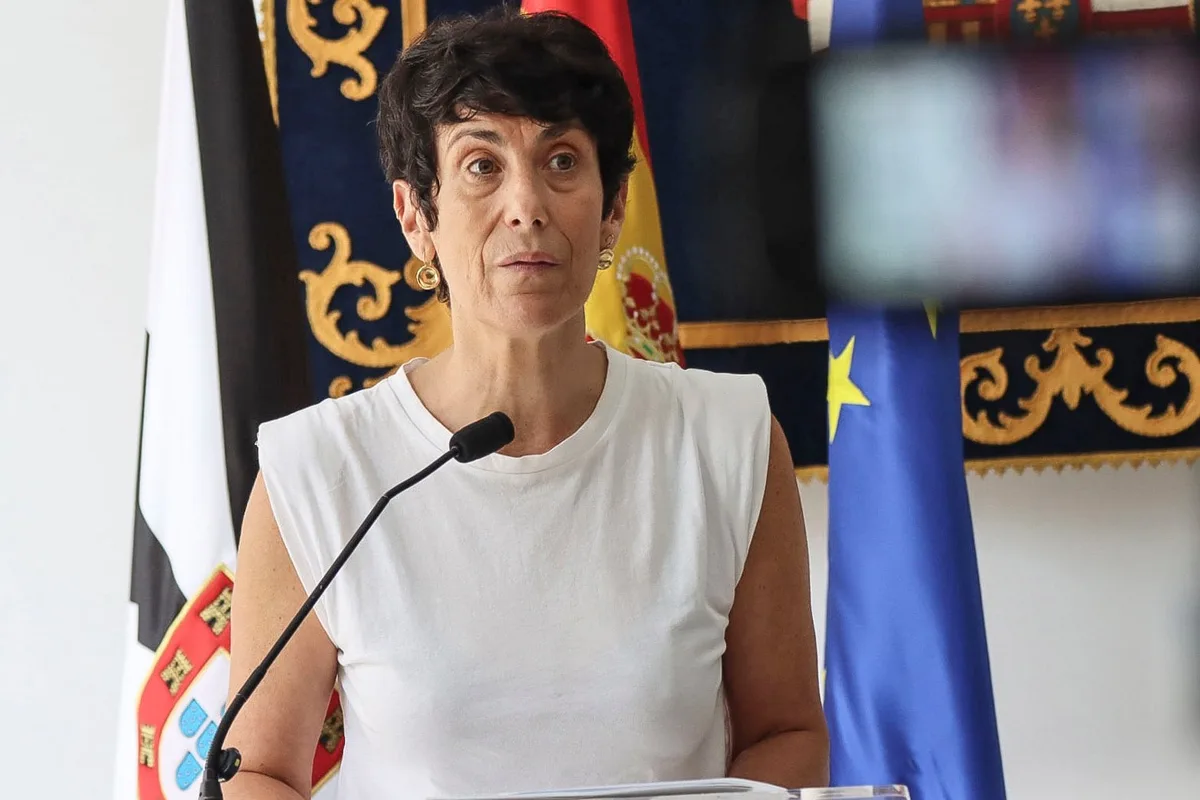 El Gobierno anuncia que habilita cuatro espacios para albergar a 1.500 migrantes en Ceuta