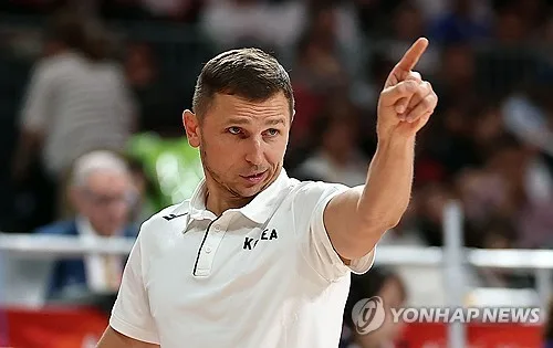 [아시안게임] '54점 차 대승' 한국 농구 마줄스 감독 "정신력 달라졌다"