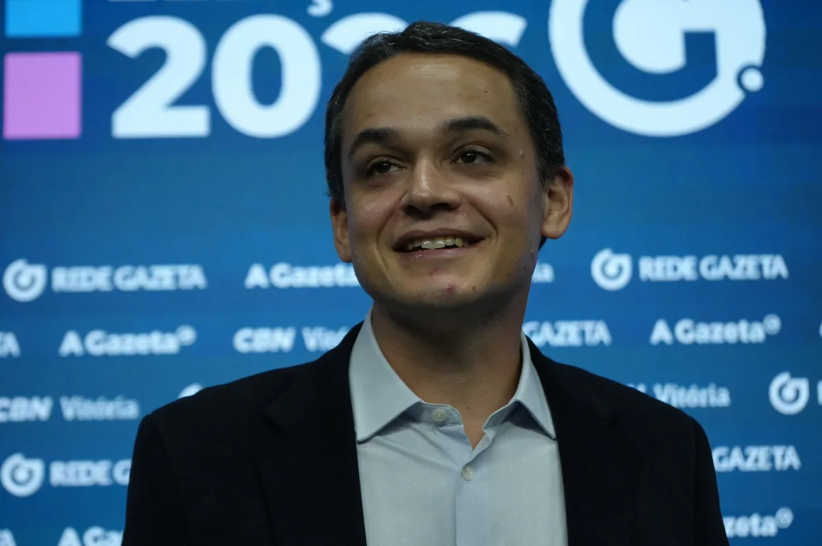 Pazolini diz que vai cortar cargos comissionados e bonificar efetivos por metas