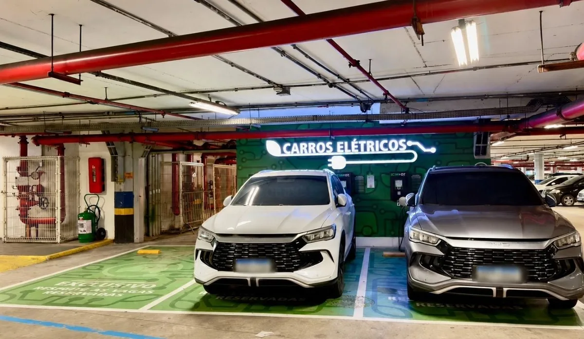 Shopping em Vila Velha amplia pontos de recarga para carros elétricos