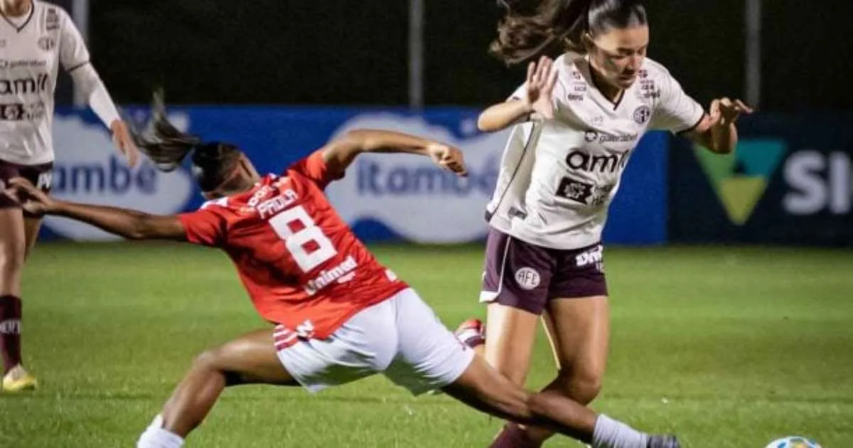Internacional leva virada em casa da Ferroviária, que entra no G4 do Brasileirão