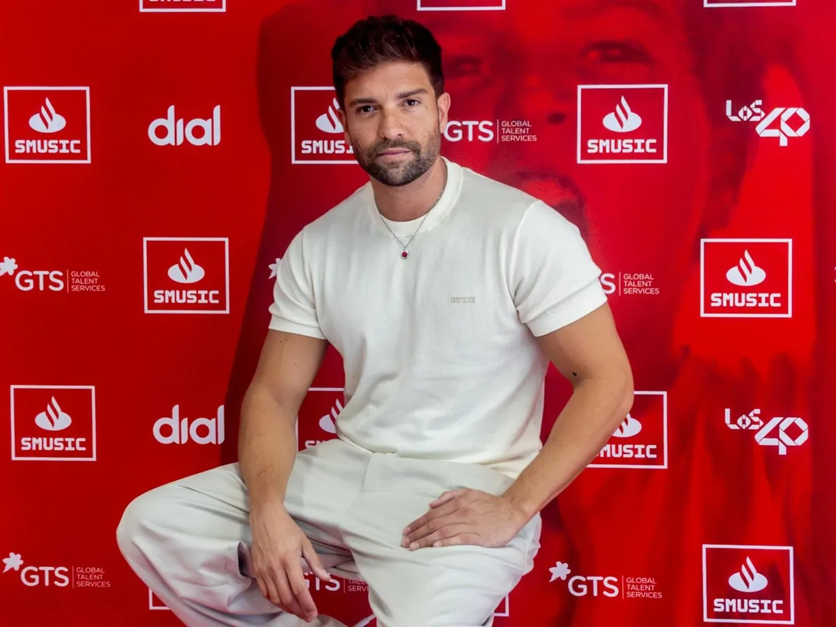 Pablo Alborán activa las alarmas sobre su estado de salud: "Acaban de diagnosticarme neumonía grave"
