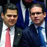 Alcolumbre conta com 6×1 e traições até no PL para se reeleger; Motta anuncia ‘blocão’