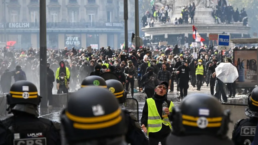DIRECT - Journée de convergence des «colères» en France, entre cortèges bon enfant et scènes de chaos
