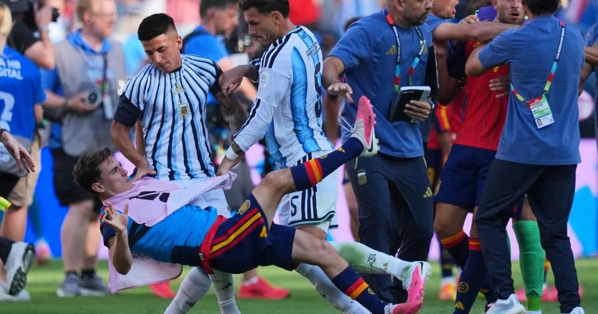Olé opina: ¿son justas las sanciones de la FIFA a la Selección?