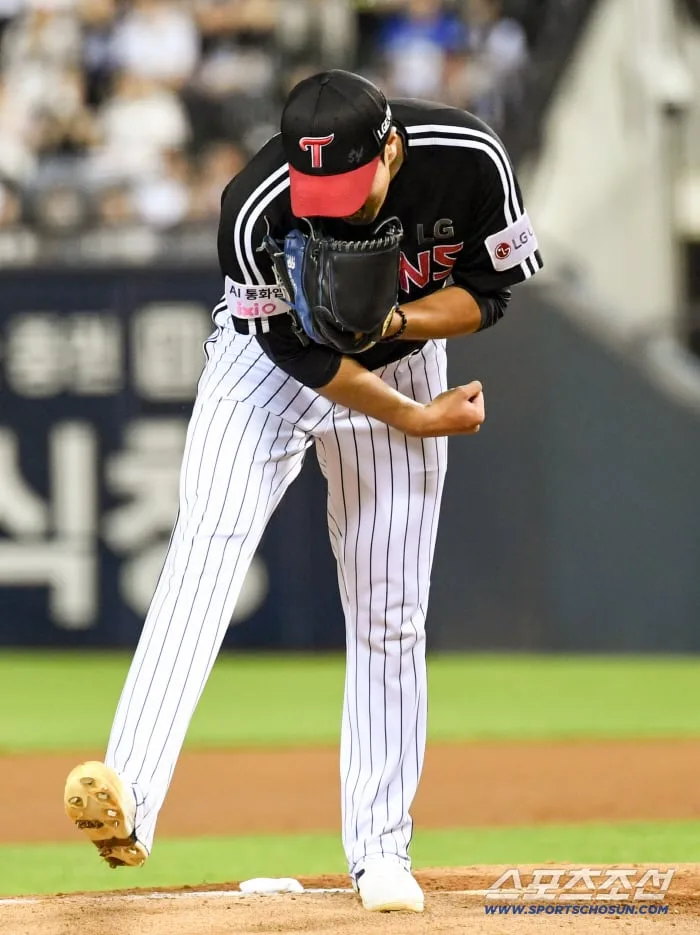 박시원으로 곽빈 깼다! → 손주영 3연투 자청+오스틴 36호 LG, 1-0 두산 잡고 3연전 싹쓸이. 4연승 질주 [잠실 현장]