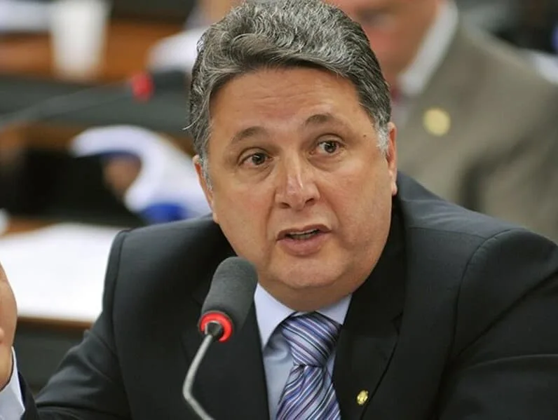 TSE autoriza Anthony Garotinho a retomar campanha ao governo do Rio