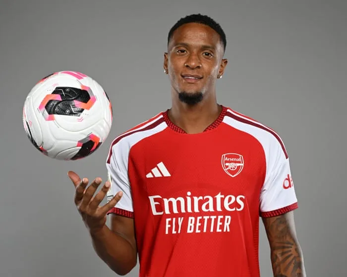 Premier League returns with Arsenal v Coventry; transfer news and more: football – live