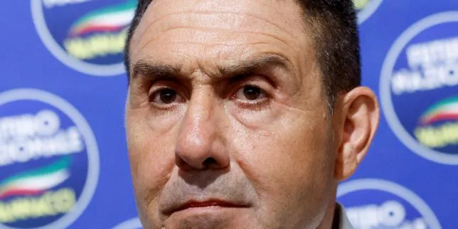 En Italie, l’extrême droite entraînée dans la surenchère par la radicalité de Roberto Vannacci, un ex-général entré en politique