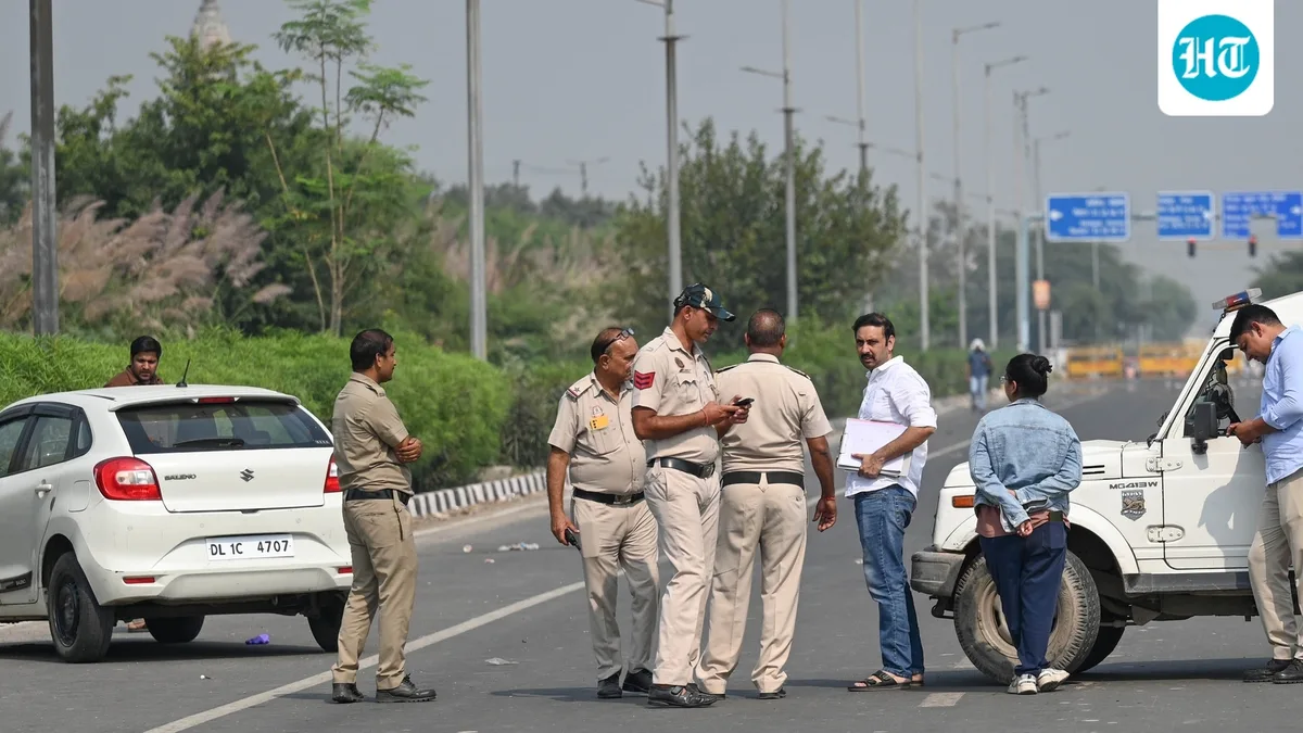 Mother-son duo among three held in Delhi for gunpoint robbery at elderly man's home