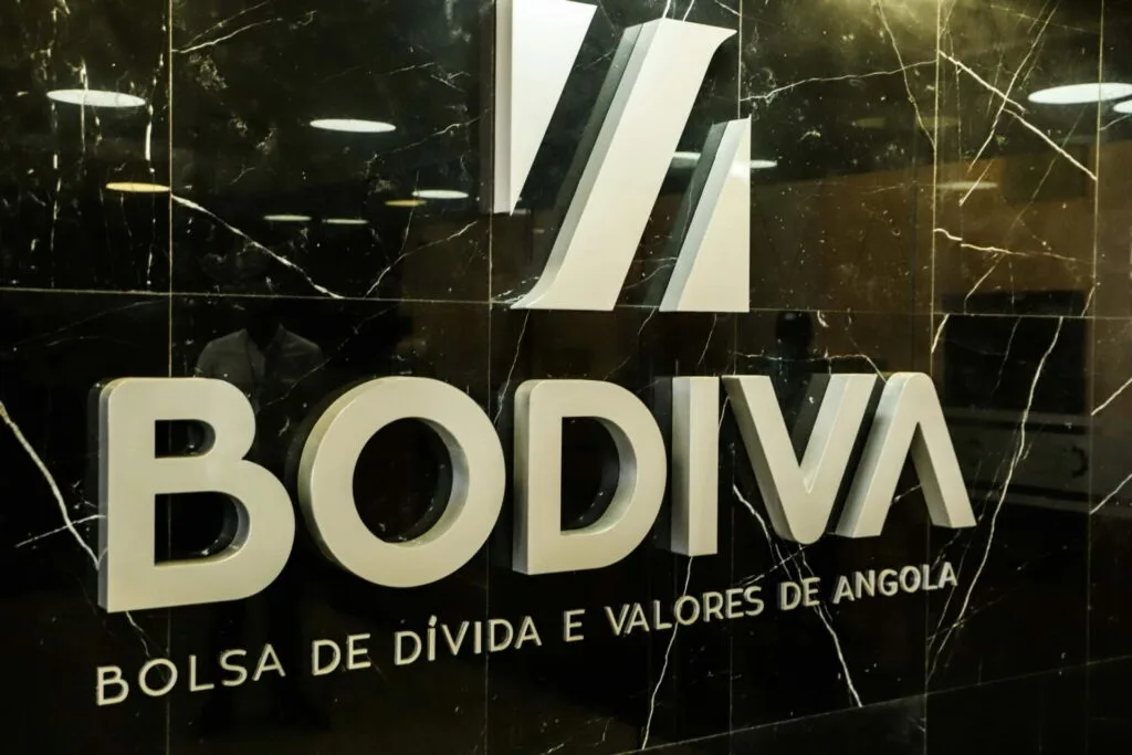 Baixa literacia financeira continua a desafiar mercado de capitais angolano