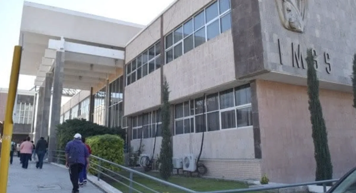 Piedras Negras: bebé ingiere un tornillo y es trasladado grave al hospital