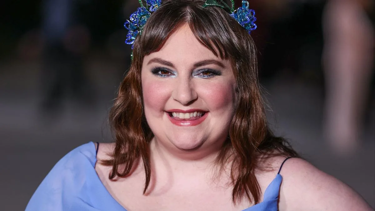 Girls' Lena Dunham in disbelief that she is a mom