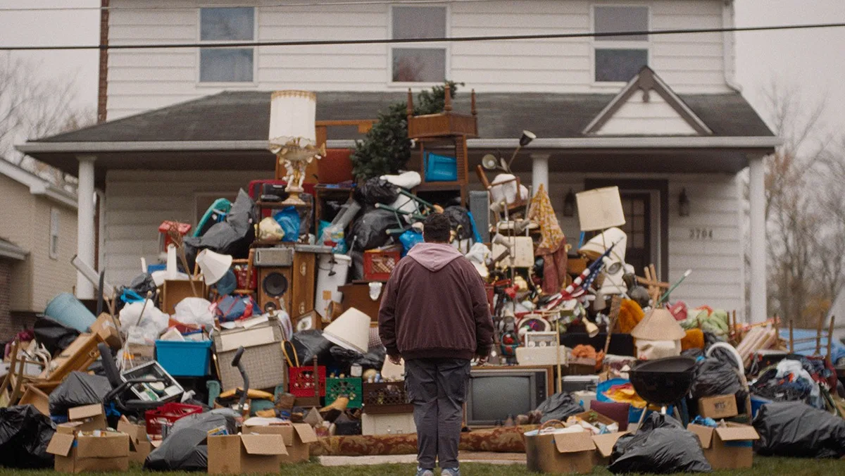 Sorry, Caleb Hearon Is Not Your Clown in ‘Trash Mountain’ Grief Dramedy