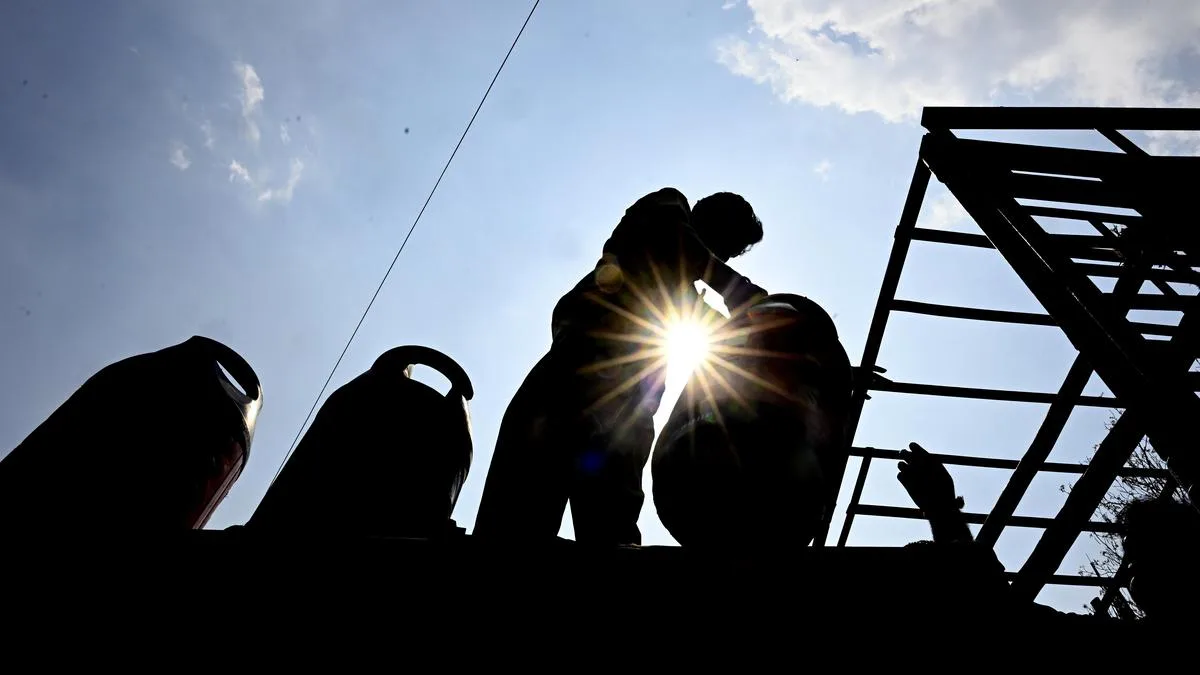 Over 36,000 consumers await new LPG connections in Karnataka after West Asia war