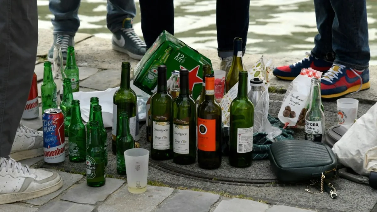 Weniger Jugendliche trinken Alkohol - Rauschtrinken bei Männern weiter verbreitet