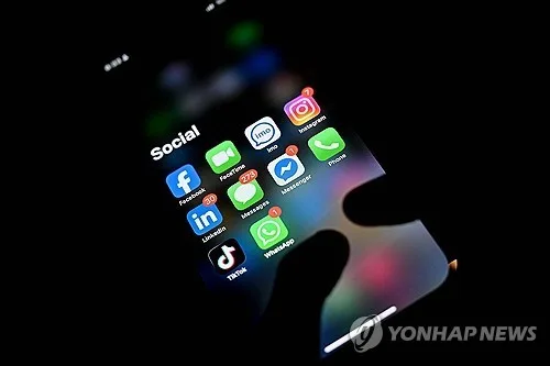 'EU아동법안' 공개…15세 미만 SNS·온라인게임 이용 제한(종합)