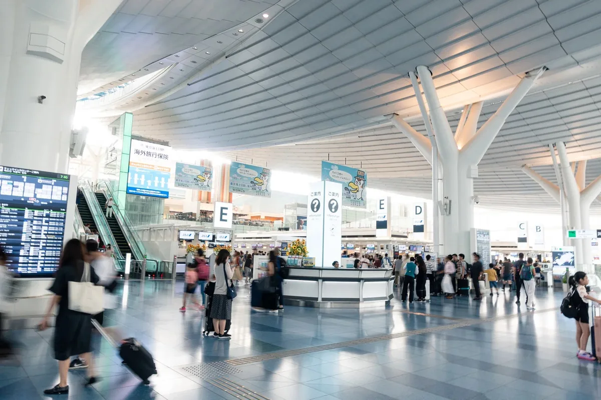 Two American women attempt to smuggle US$1 million worth of cannabis into Tokyo for a free trip to Japan