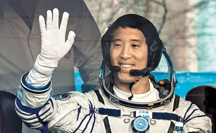 한국계 우주비행사 조니 김, 10년 만에 NASA 떠난다