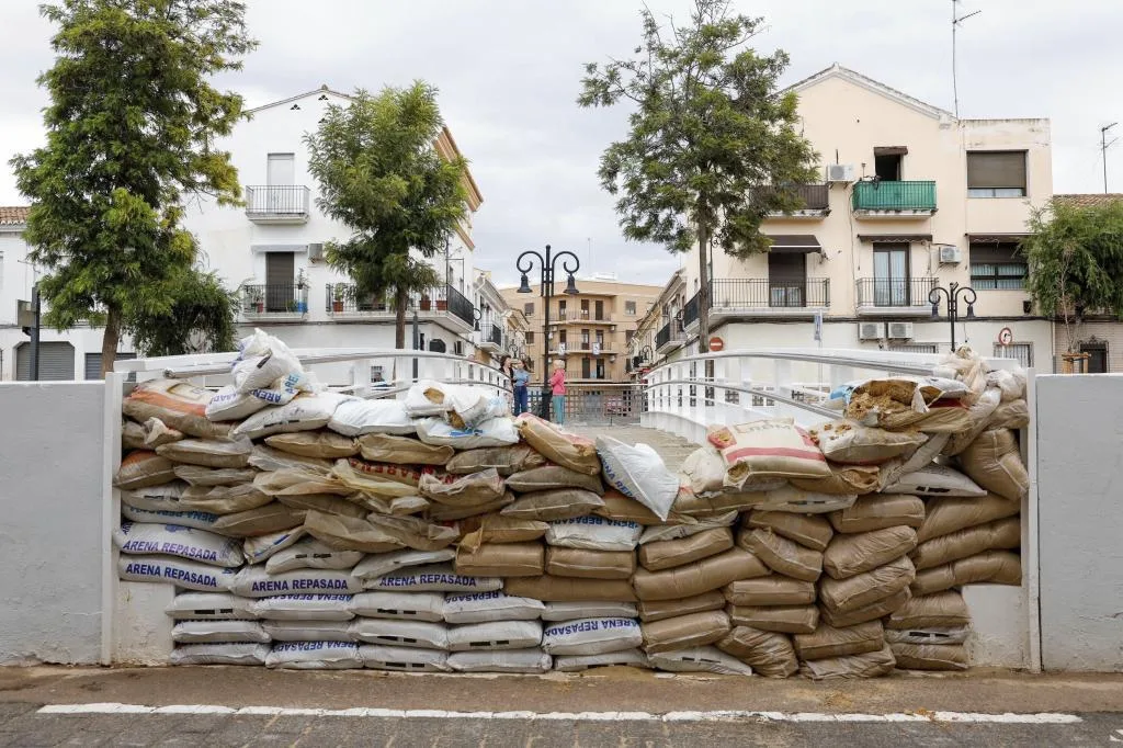 La Generalitat envía otro Es-Alert por las fuertes lluvias que dejan hasta 200 litros en diversos puntos de Valencia