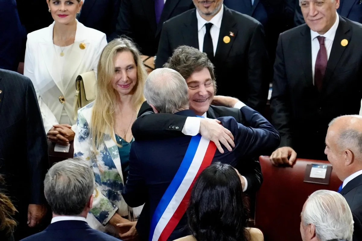 Milei desembarca en Chile entre abrazos y disputas estratégicas: Foro de Madrid y guiño a EE.UU.