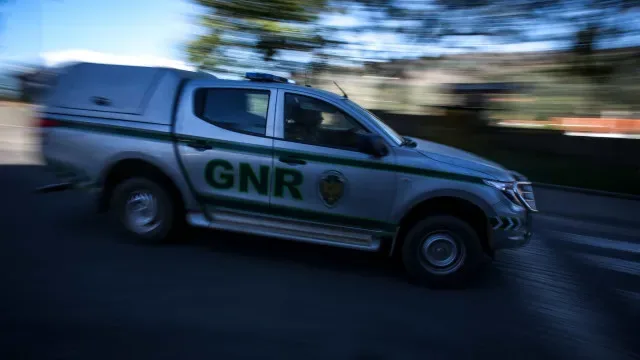 GNR detém suspeito de tráfico de droga e ameaças com arma de fogo na Maia
