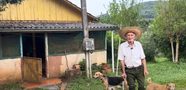 Curandeiro de 88 anos morre após ser espancado e queimado em assalto em SC