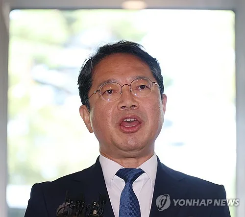 與 "한동훈, '김승원 의혹제기' 사과하라…부정청탁으로 몰아"