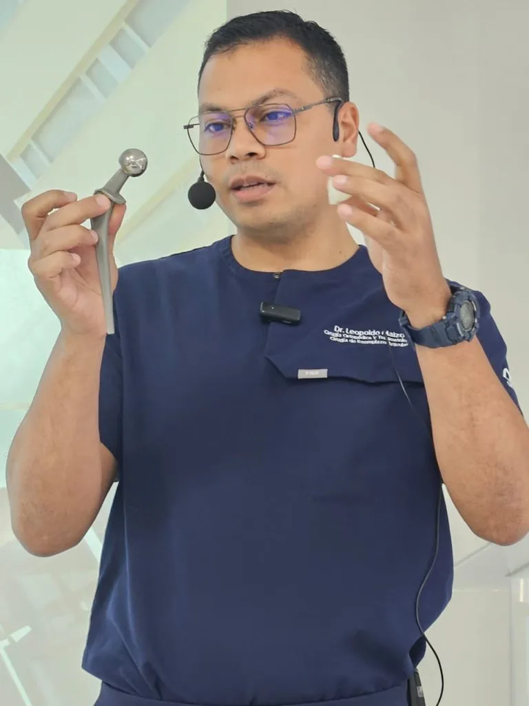 Artroplastia mínimamente invasiva: la técnica que acelera la recuperación en cirugías de cadera y rodilla
