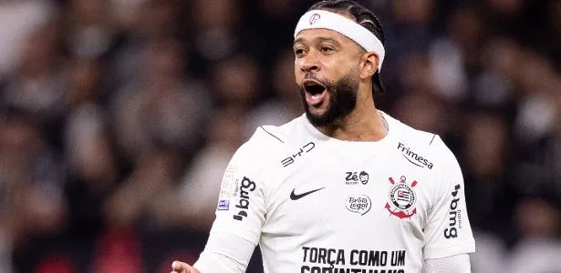 Libertadores: Memphis pode jogar contra Rosario após registro de renovação