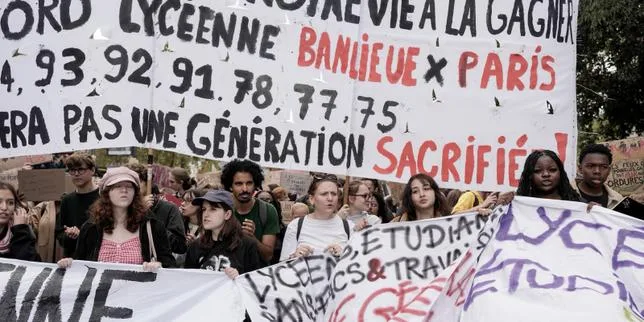 La mobilisation lycéenne se poursuit partout en France : « battles d’aura », « Marseillaises », défilés et incidents