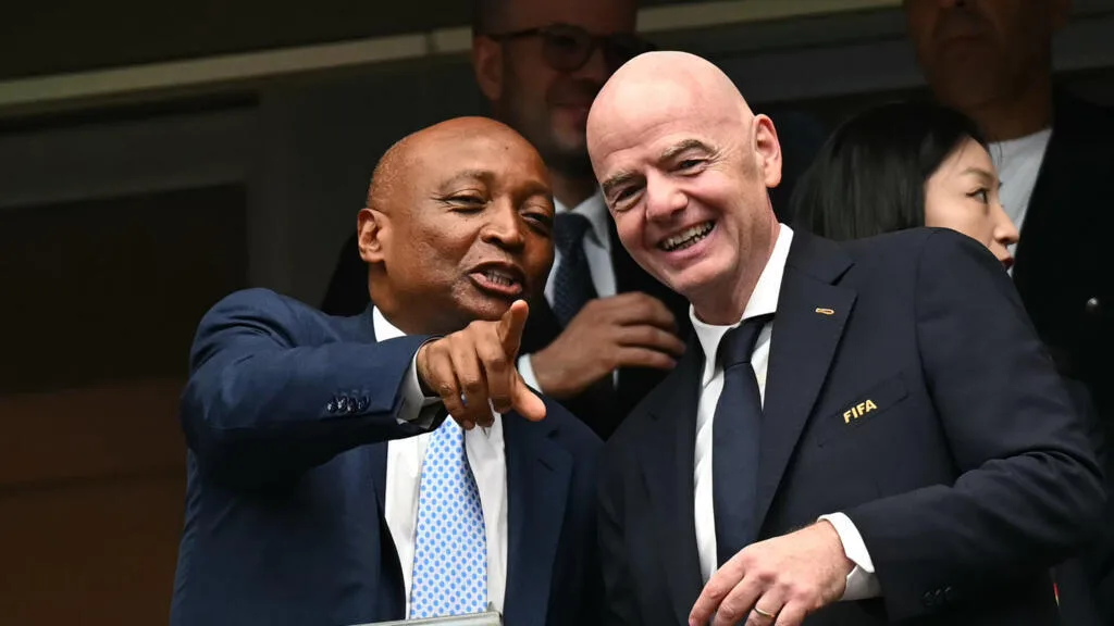 L'avenir de Gianni Infantino à la tête de la Fifa doit passer par des élections, dit chef de la CAF