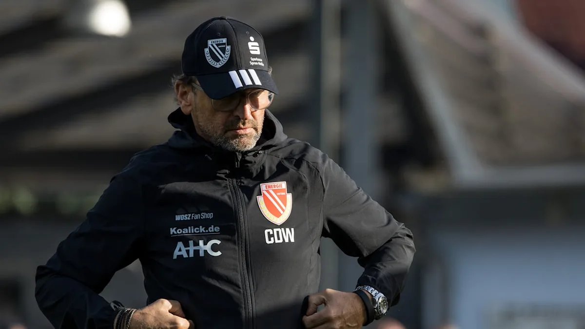 Vom Wettskandal gezeichnet - Cottbus-Trainer vertraute Spielern nicht mehr