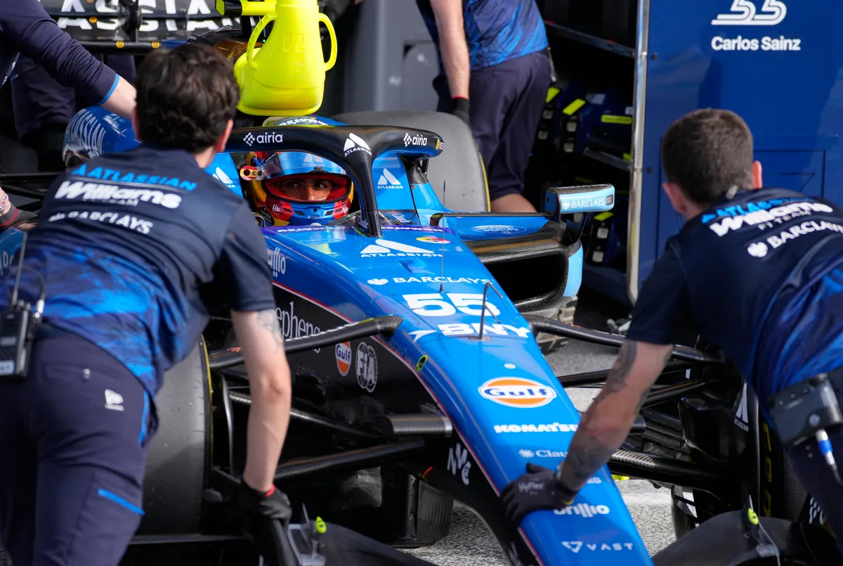 Salida cara para Sainz
