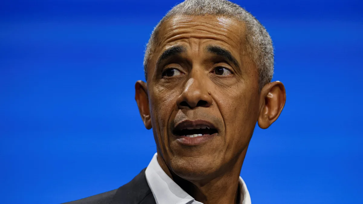 Obama Shames Hypocrite Republicans Over Trump’s Press Ban