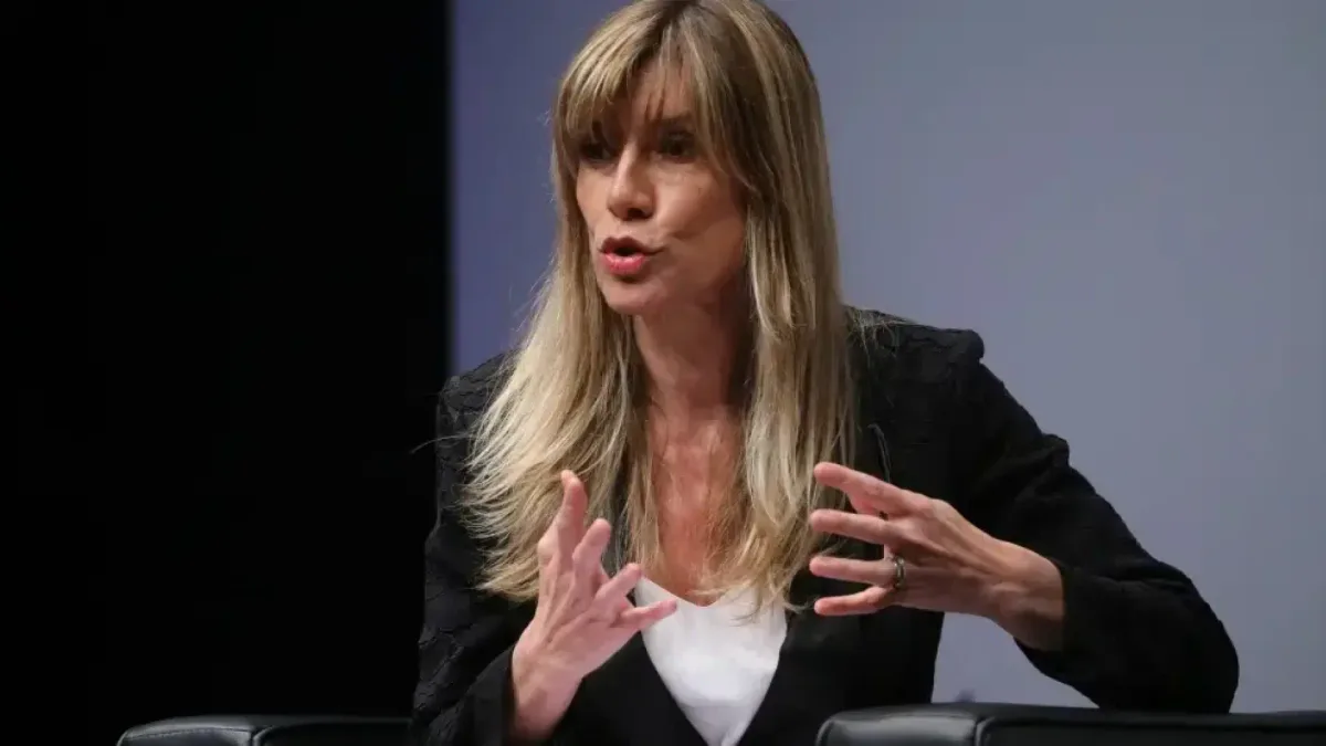 La Audiencia de Madrid reabre la querella de Begoña Gómez contra Vito Quiles y ordena investigarle por posibles coacciones