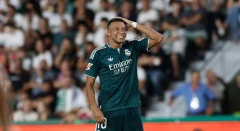 Real Madrid salva-se de empate com golo nos descontos