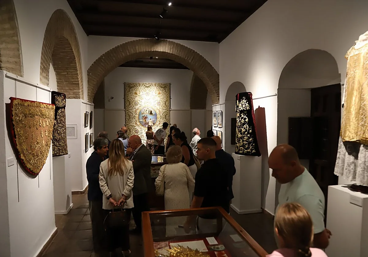 Fotografías y patrimonio evocan las raíces y la evolución del fervor por la Virgen de la Merced en Córdoba