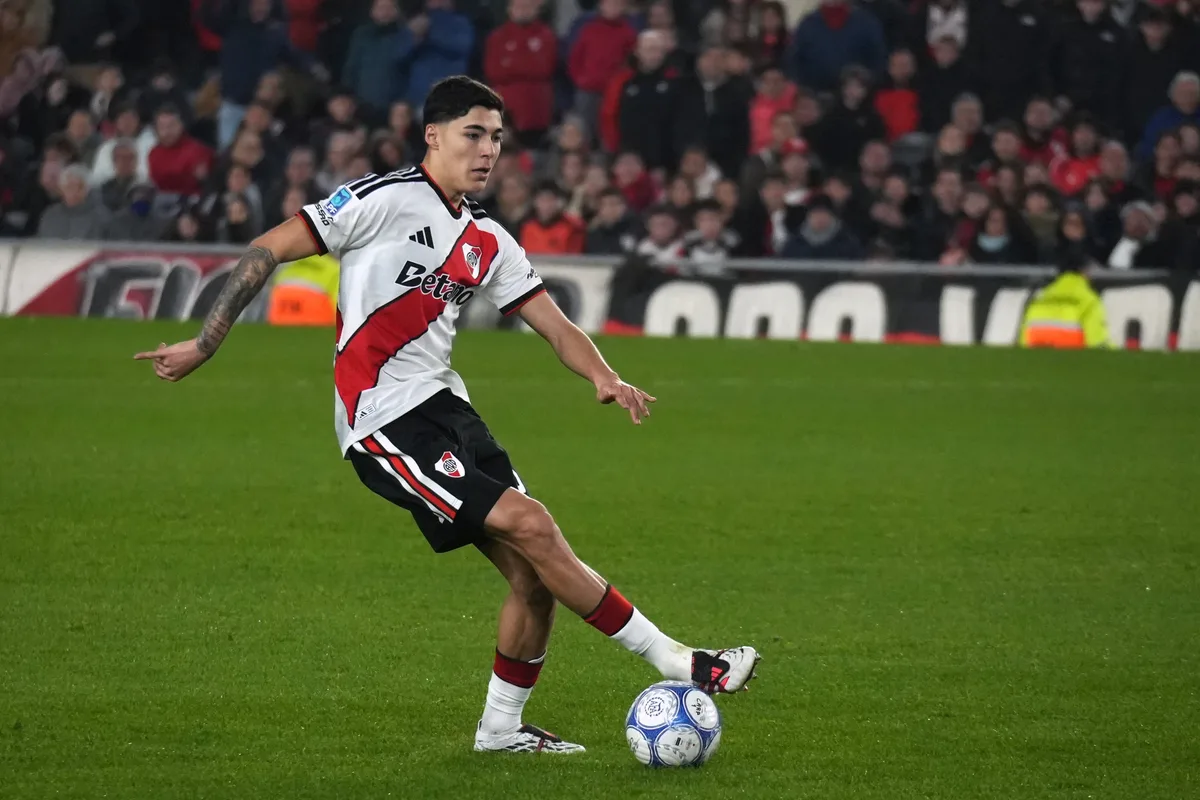Por dónde pasan River vs. Huracán y qué canal lo transmite en vivo
