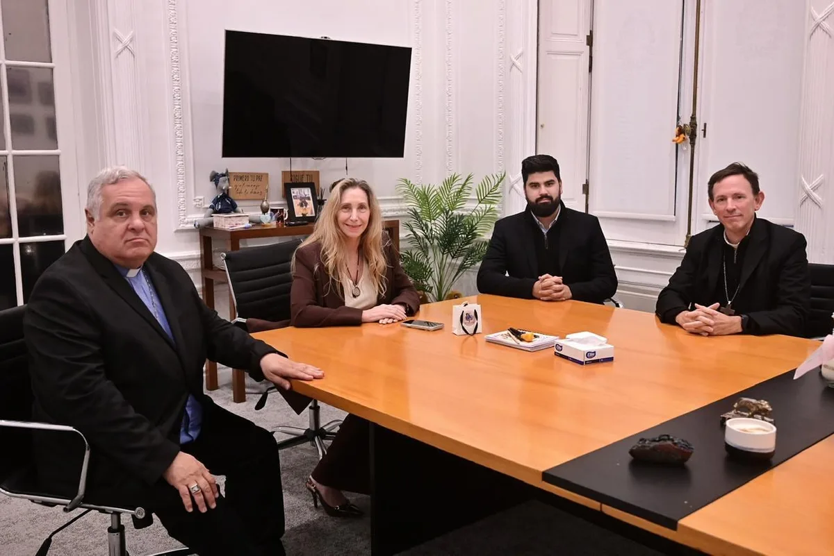 La Iglesia y el Gobierno se reunieron en la Casa Rosada por la visita de León XIV a la Argentina