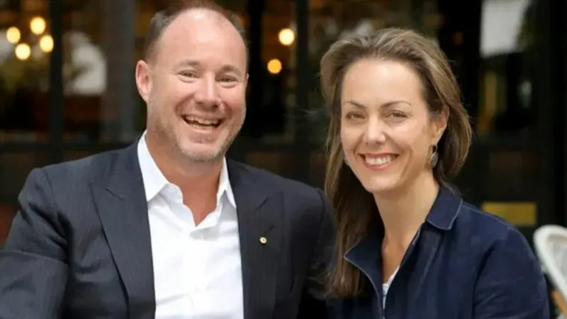 Ex-Carlton boss settles lawsuit