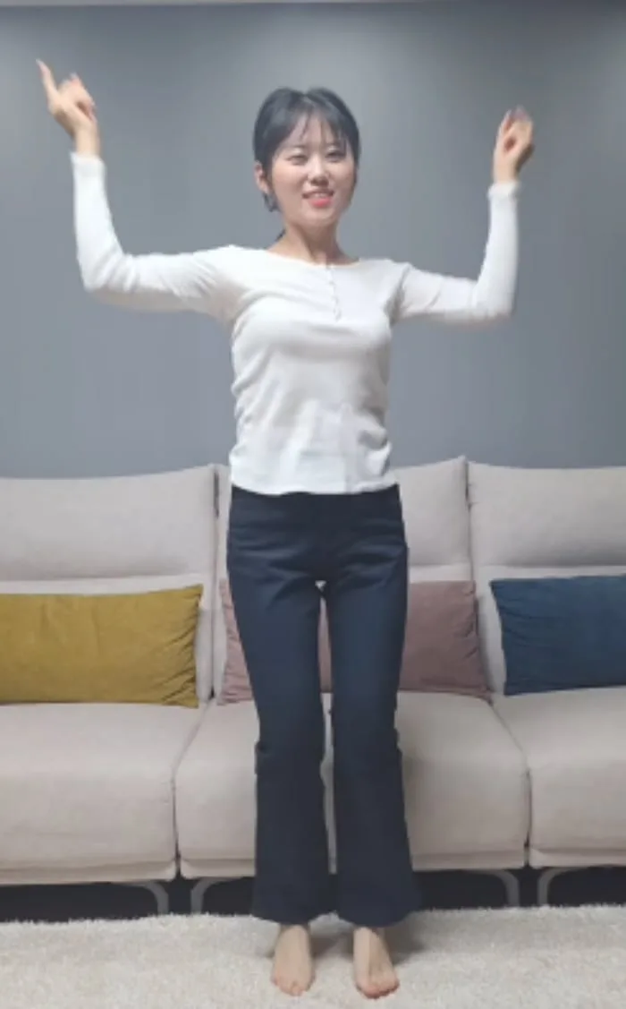'나솔' 환골탈태 33기 현숙, 또 맨발댄스 도전…유지중인 뼈말라 몸매 "비법 좀 알려줘"
