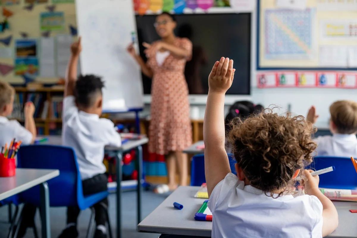 How families could save £1,200 a year on school lunches and uniforms